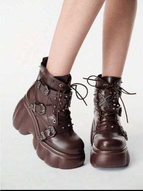 New platform brown boots